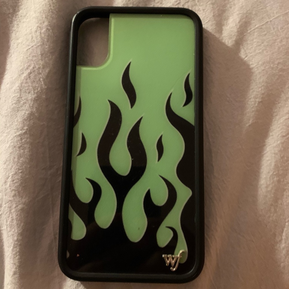 wildflower green flame iphoneX/XS case